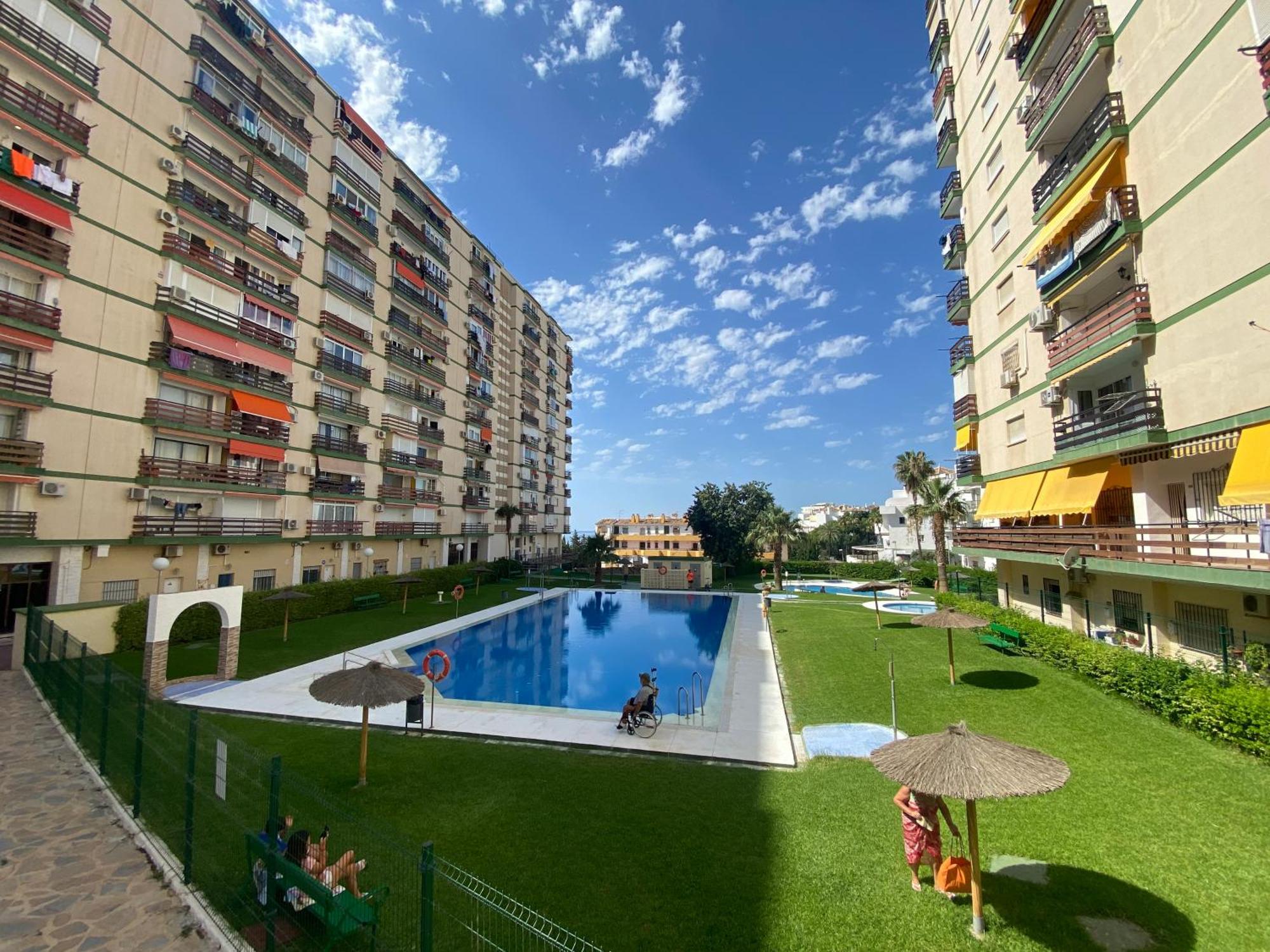 Apartamentos Naciones Playa, Los Molinillos Benalmadena Exterior photo